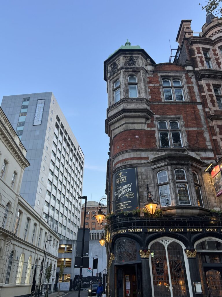 The Bloomsbury Tavern pub in front of Travelodge building