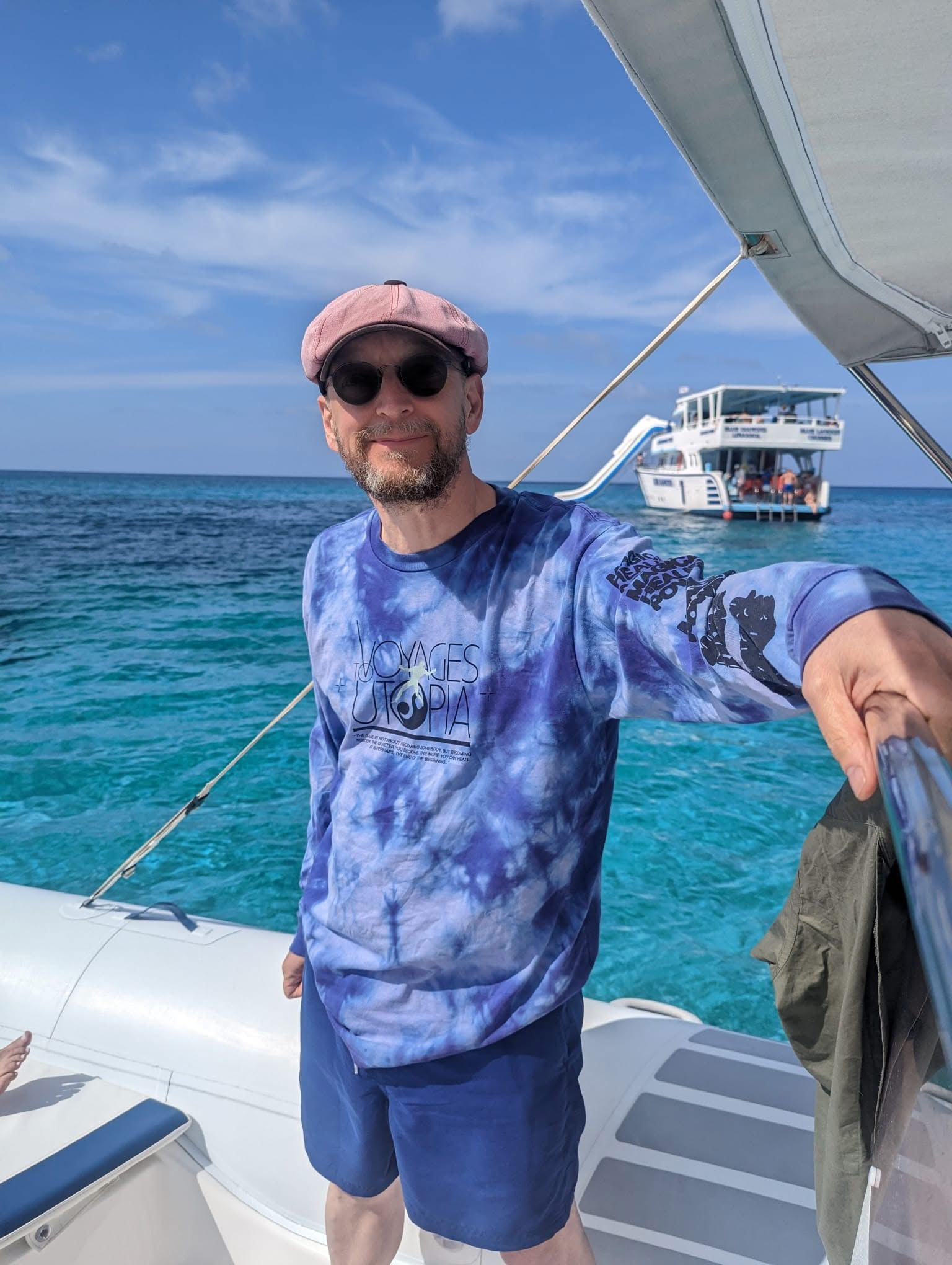 Allen Innes abroad on holiday following his Cancer diagnosis 